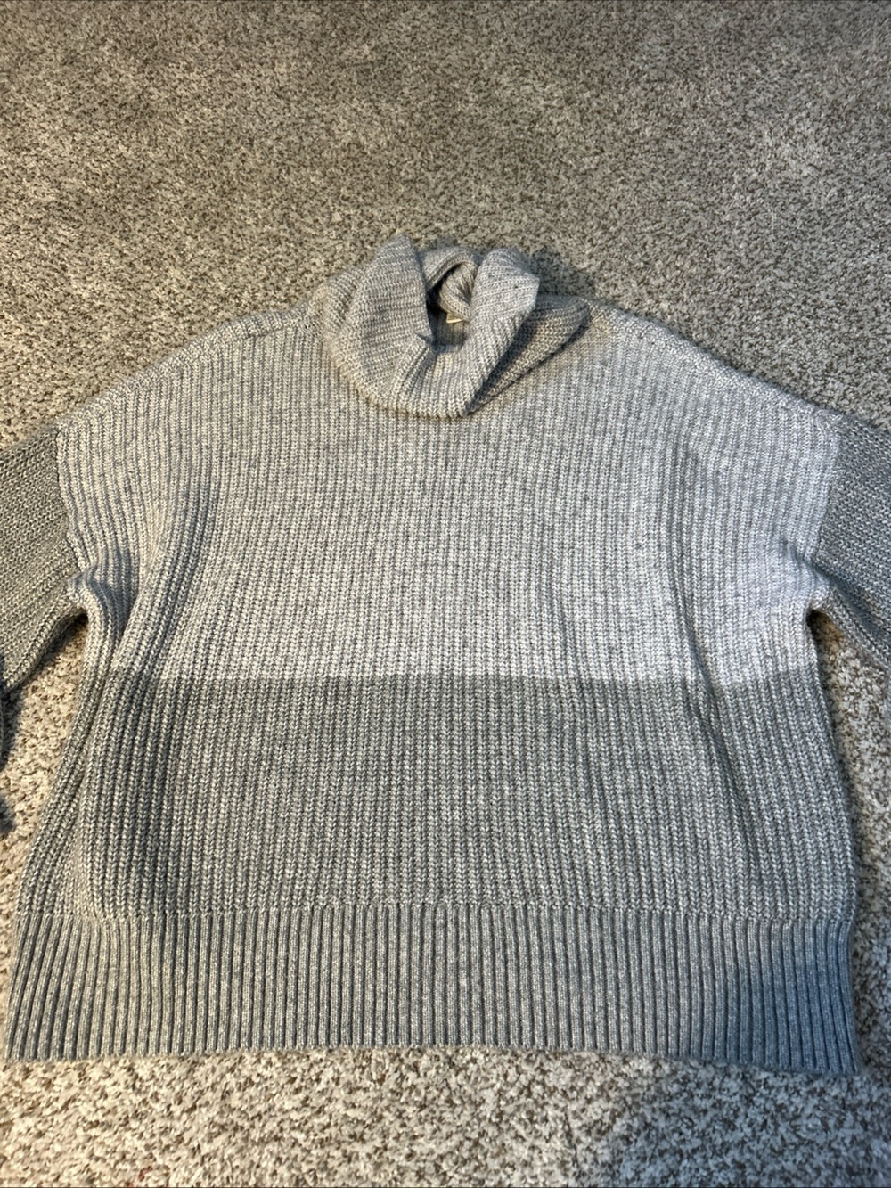 American Eagle Outfitters Women's Gray Two-Tone Turtleneck Sweater NEVER WORN